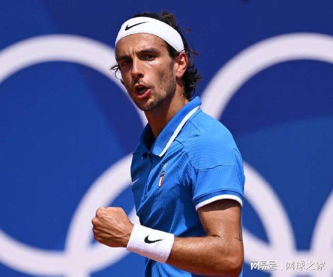 8分8助攻 8分8助攻