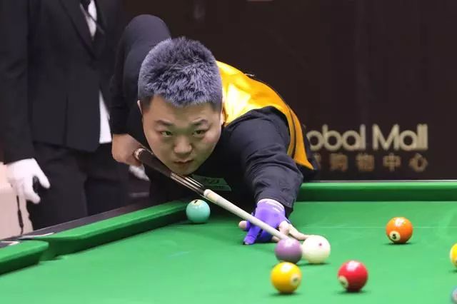 舒梅切尔 舒梅切尔