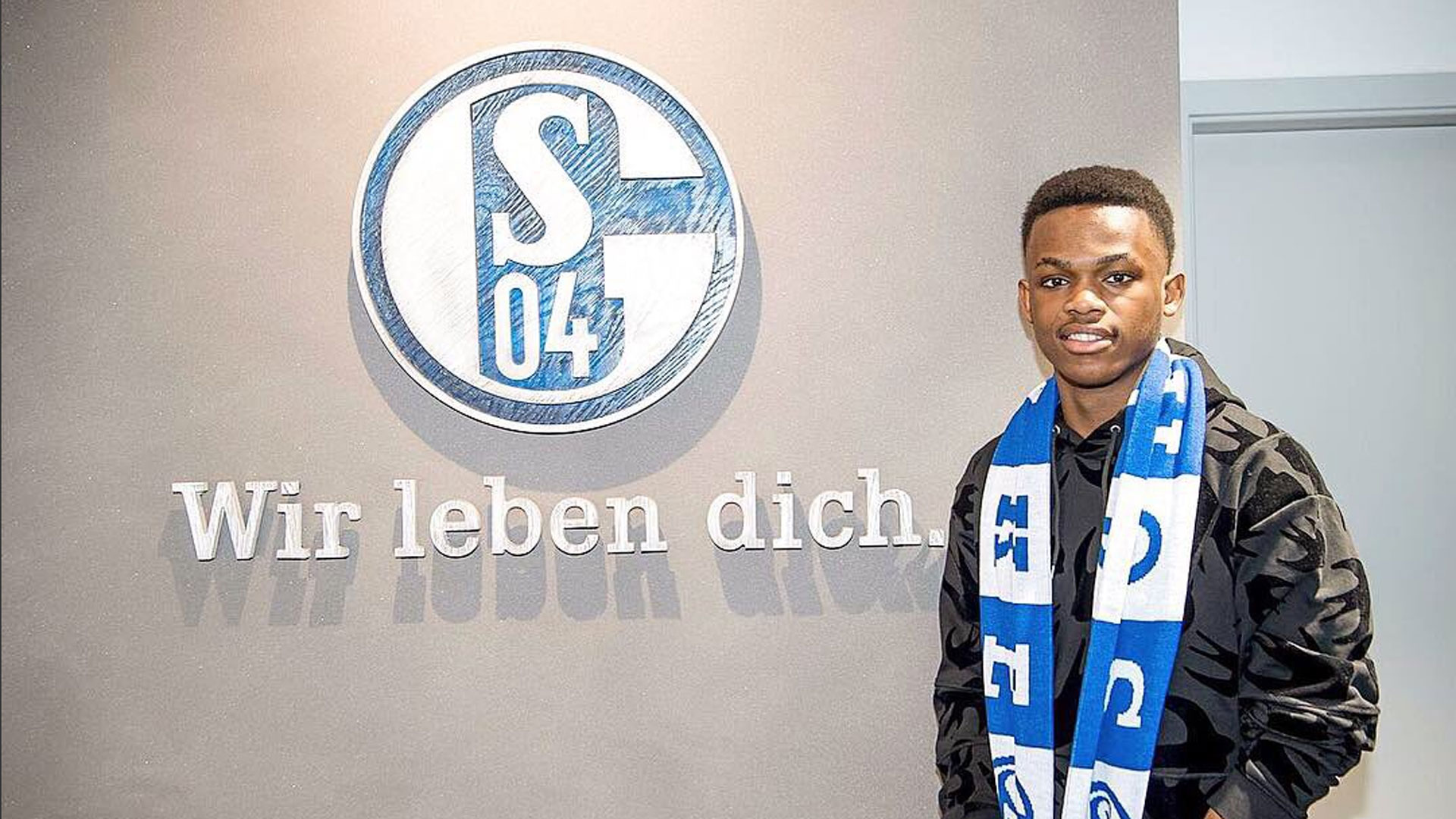 专访时表示 专访时表示