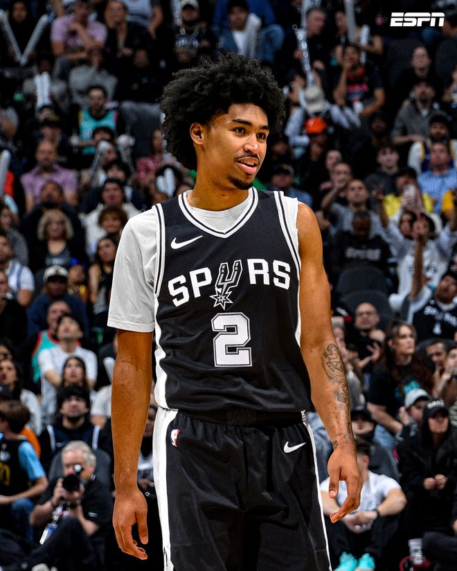 F1周冠宇 F1周冠宇